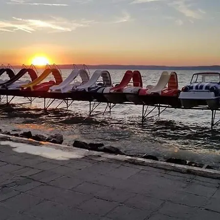 Balancaa Beach - Vizparti, Teraszos, Kertkapcsolatos Apartman Az Aranyparton Apartment Siofok
